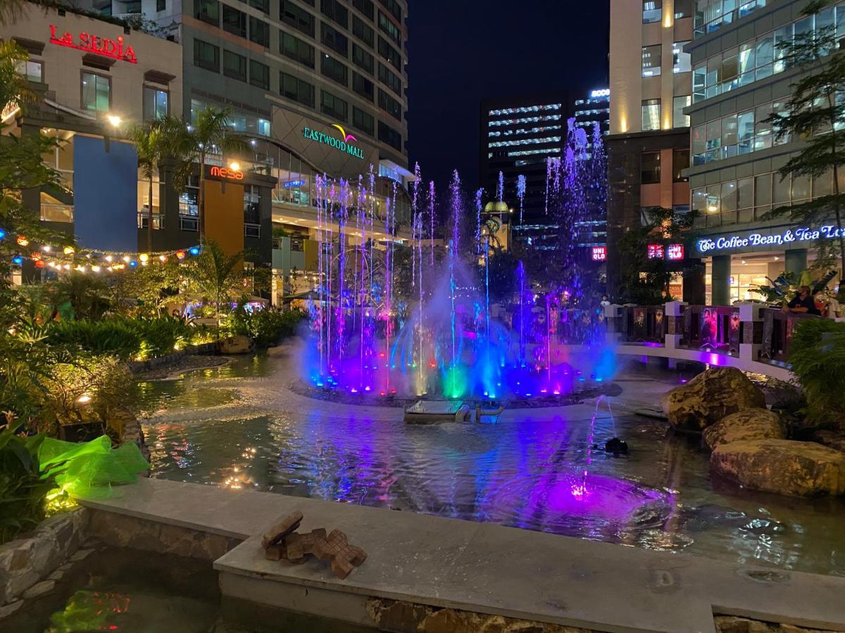 Classy 2Br Suite At Eastwood City With Pool And City Skyline View Manila Exterior foto